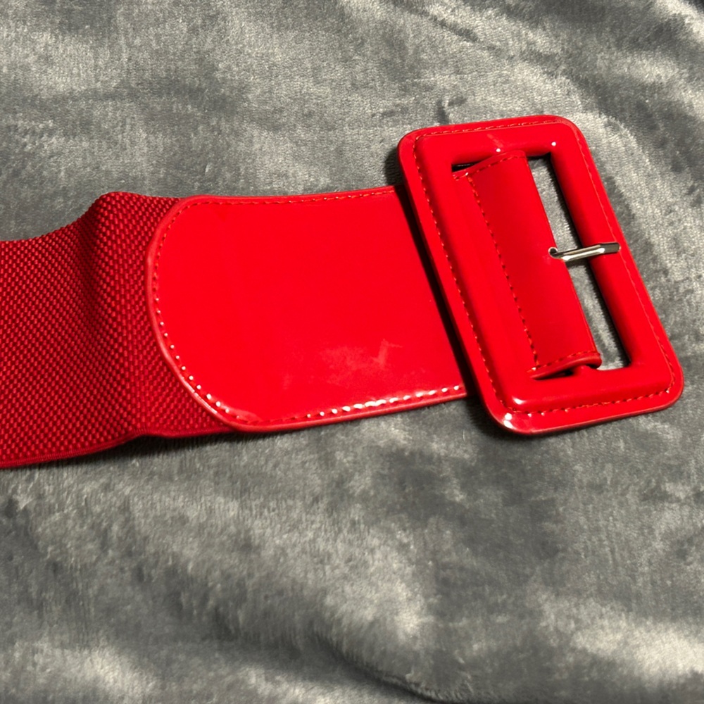 Red and Black Corset Belt Set - Picture 3 of 8
